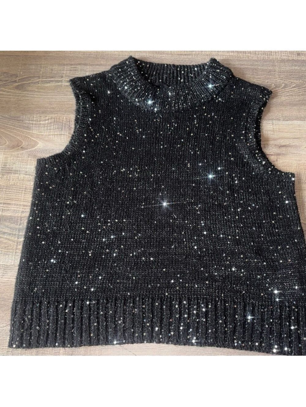 VERO MODA Holiday Sparkly Shimmer Going Out Sleeveless Top Size M/L With Stretch - Picture 5 of 13